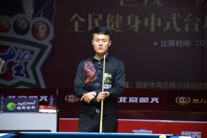 比赛中的竞 比赛中的竞