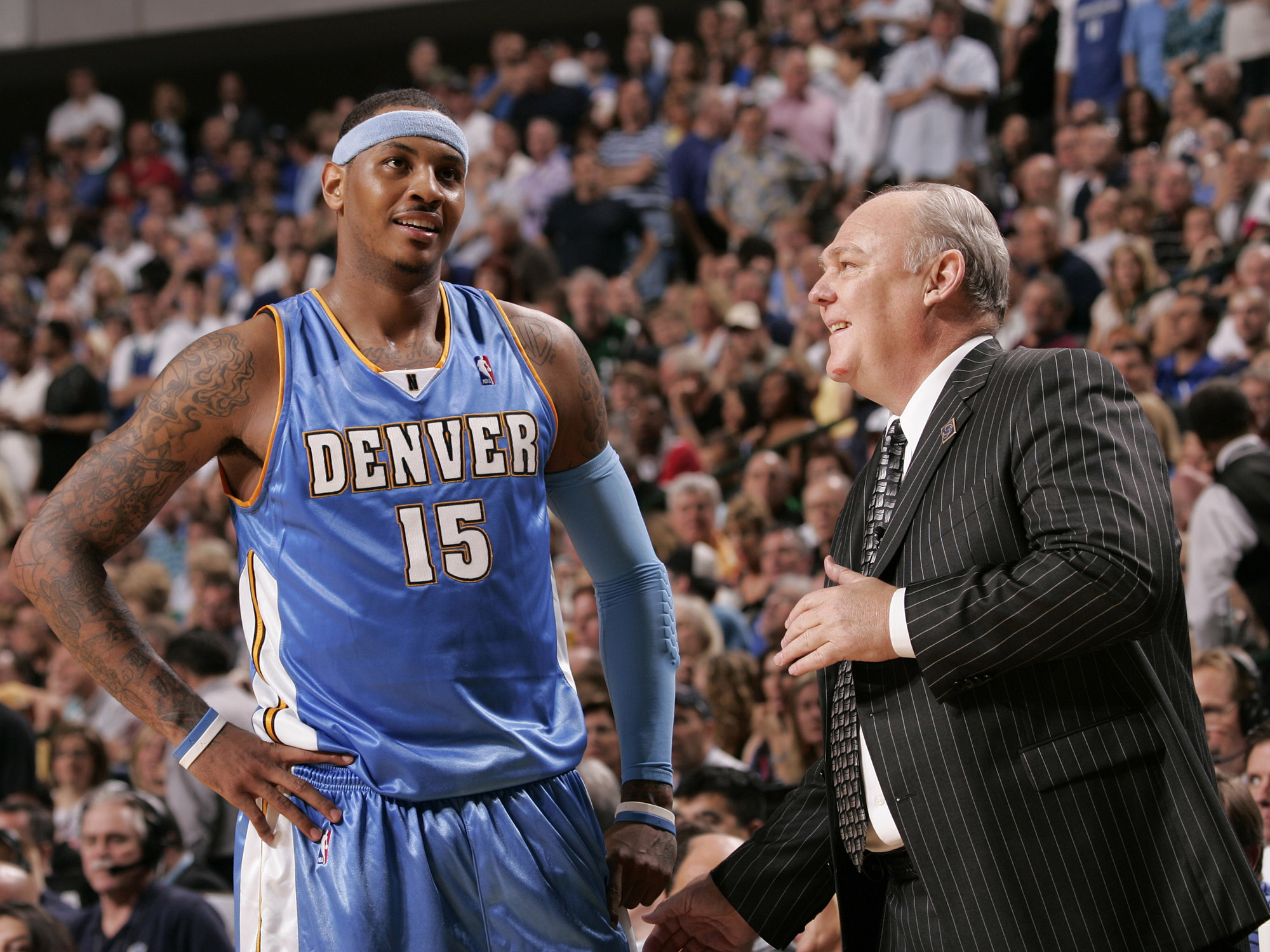 他既是中轴 他既是中轴